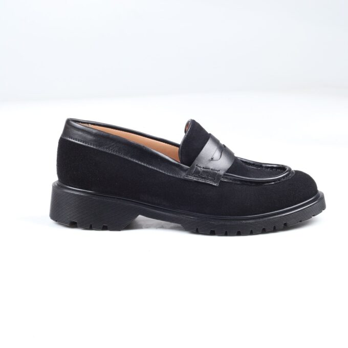 Styve black suede