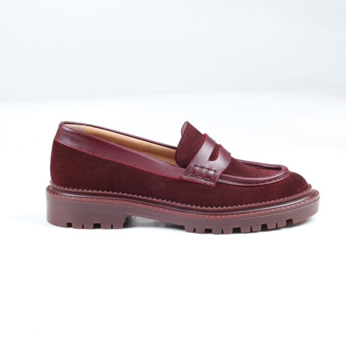 Styve burgundy suede